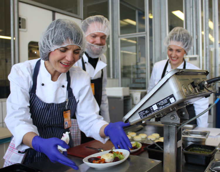 Chefs-and-Crews-Co-Create-Airline-Meals_2